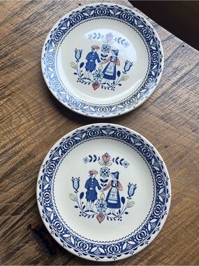Johnson Brothers Blue and Cream Folk Couple Dinner Plates - Set of 2